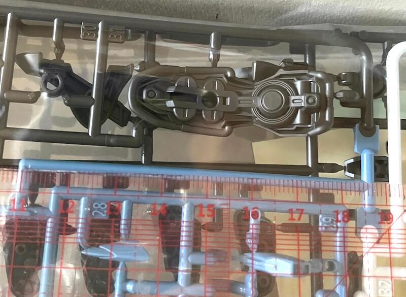 ガンプラのパーツ