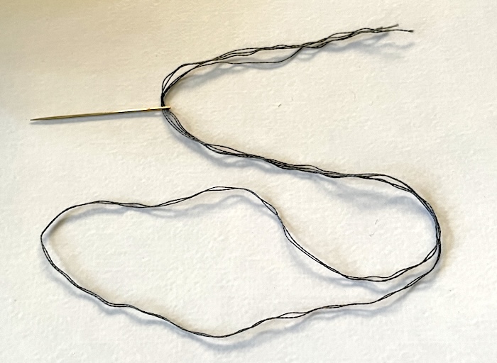 糸と針　うさぎのぬいぐるみの作り方