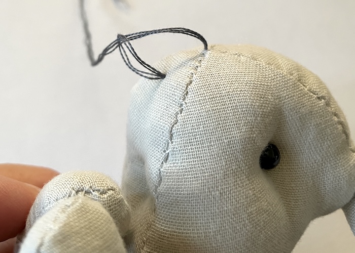 鼻と口の刺繍の仕方｜うさぎのぬいぐるみの作り方