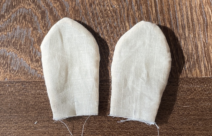 うさぎのぬいぐるみ　耳