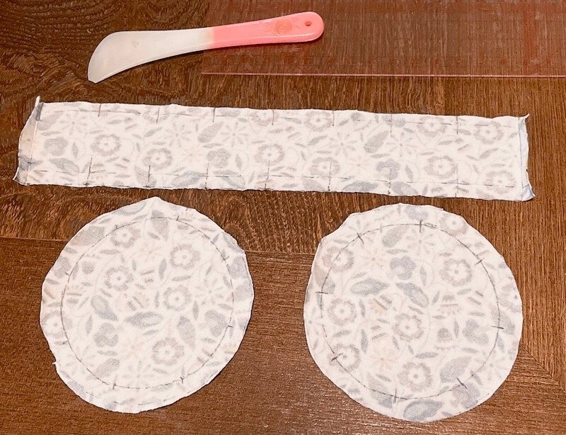 ぬい用クッション 布を切ったところ