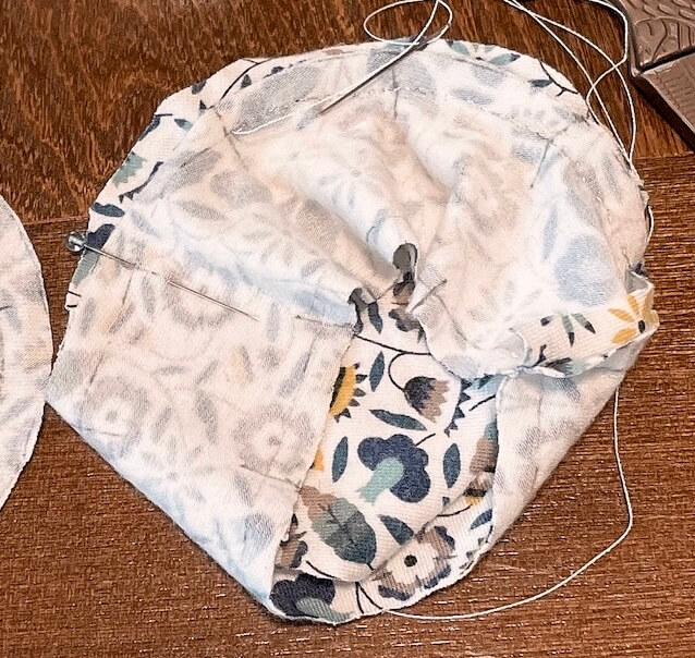 ぬい用クッション パーツを縫い合わせる