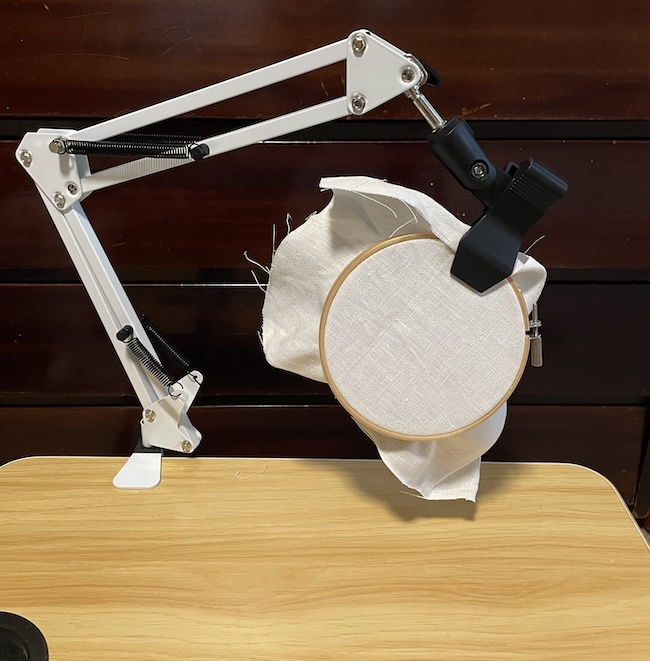 アーム式刺繍スタンド　角度調整もラク