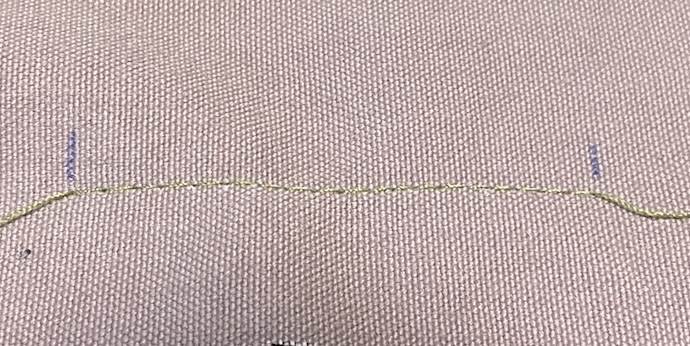 ハンディミシンの縫い目