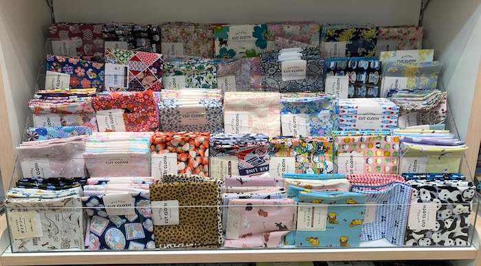 100均セリアのはぎれコーナー