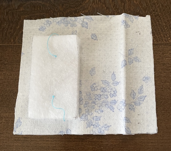 布を切る｜ぬいぐるみ用のシンプルな枕